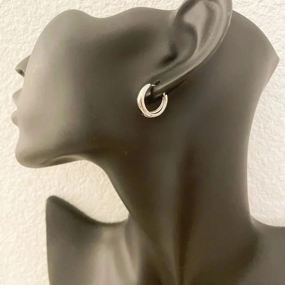 925 Sterling Silver Small Hoop Earrings Small Huggies Minimalist Hoop Earrings - Picture 11 of 11